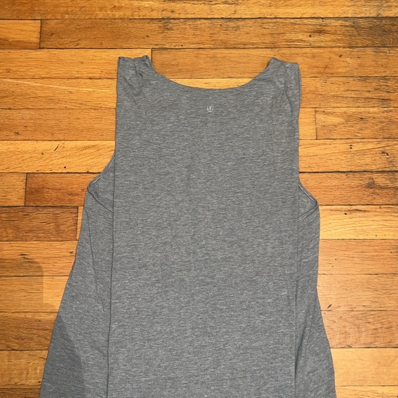 Lululemon Salutation To Savasana Dress in Grey, size 4/6 - Picture 11 of 14